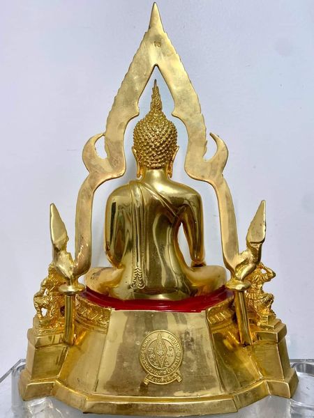 Tượng Phra Chinnaraj