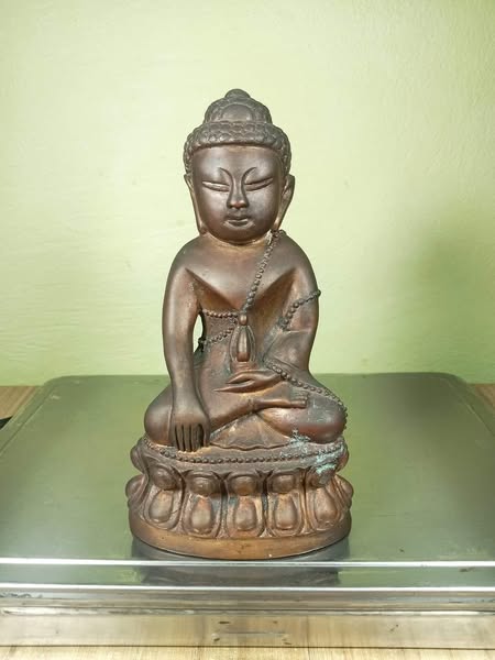 Tượng Phật Phra Kring Chinnabanchorn