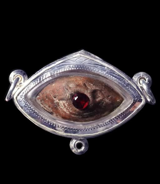 Con Mắt Huyền Bí - Lp Pinak 2527 Amulet Con Mắt Huyền Bí - Lp Pinak - 2527 - Mặt Sau