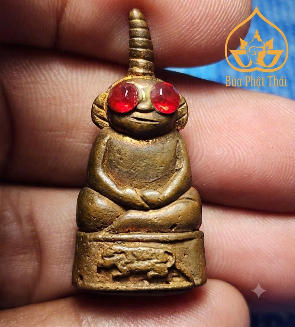 Thần Ngan Amulet Thần Ngan Mặt Trước